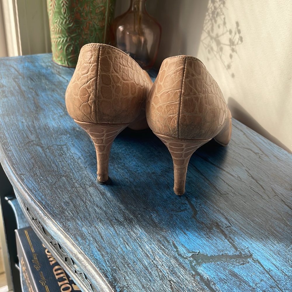 STUART WEITZMAN 8.5 used heels - Picture 4 of 17